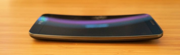 En uppföljare till LG G Flex kommer senare i år