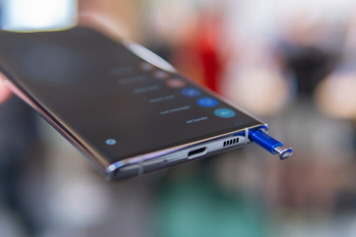 EU överväger att tvinga alla smartphonetillverkare att använda USB-C
