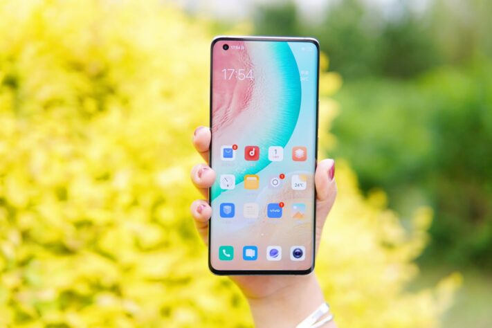 Vivo presenterar flaggskeppet X50 Pro+ med kardansk upphängning