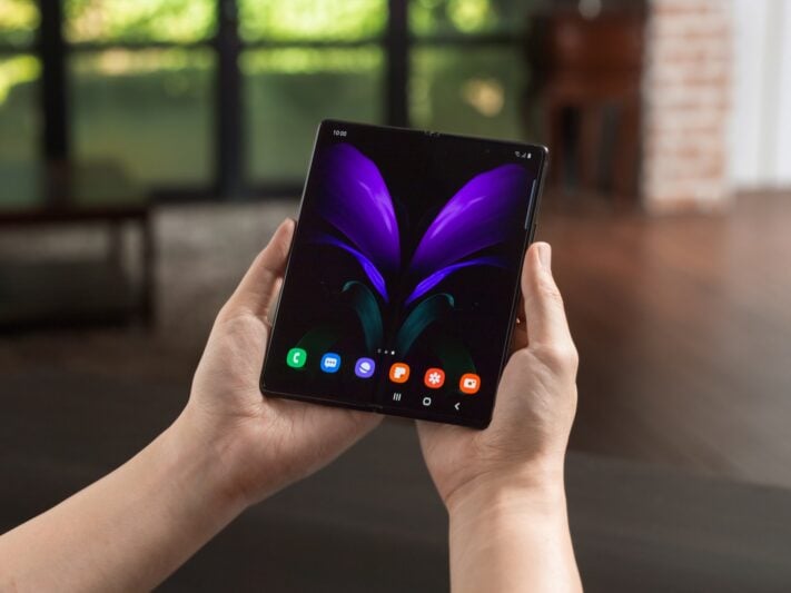 Rykte: Galaxy Z Fold 3 släpps i juni, har kamera under skärmen och S Pen